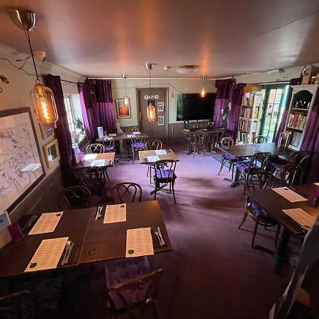 The Raven Suite Henley-on-Thames Екстериор снимка