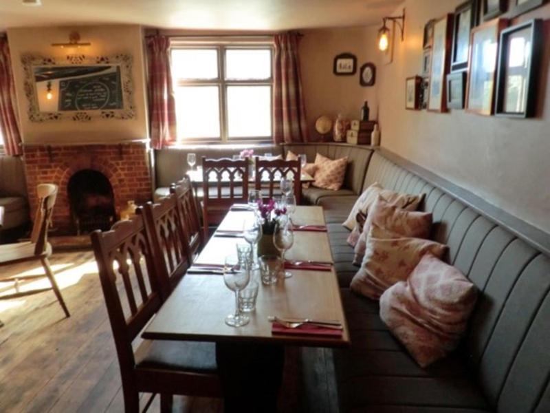 The Raven Suite Henley-on-Thames Екстериор снимка