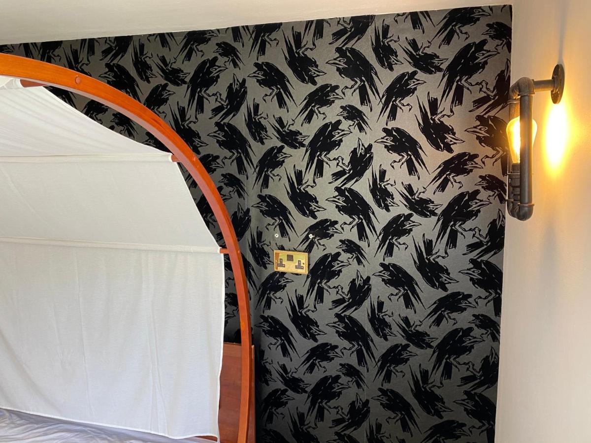 The Raven Suite Henley-on-Thames Екстериор снимка